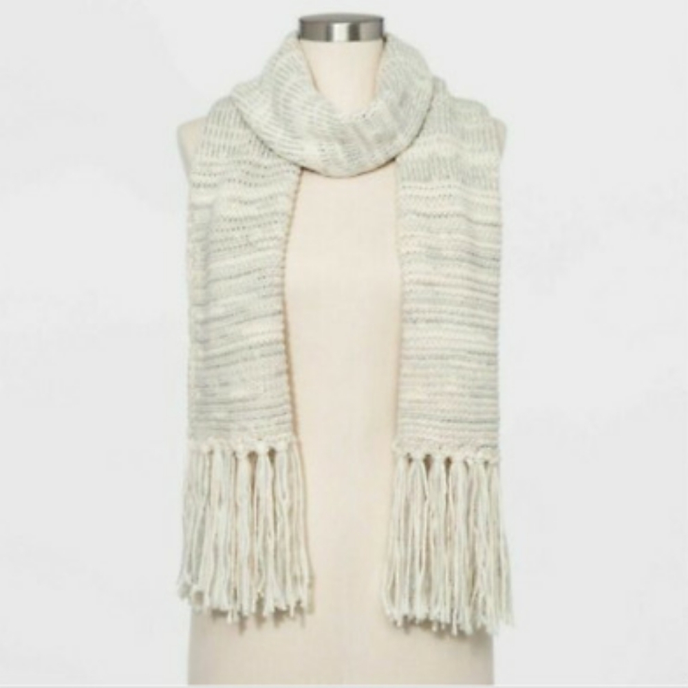 Universal Thread Women's Basket Weave & Rib Mix Oblong with Tassels OS